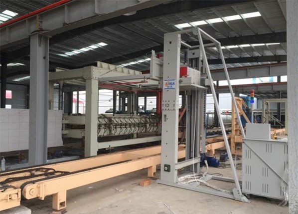 LT-DB800S型水平機(jī)芯移動(dòng)式打包機(jī)